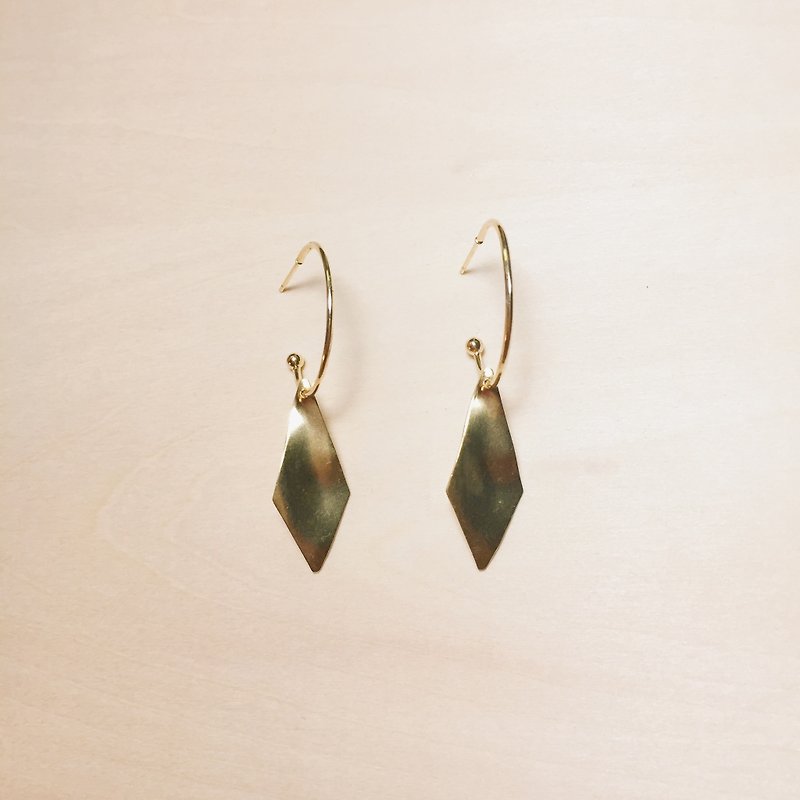 Retro Bronze large wave kite shaped earrings C - Earrings & Clip-ons - Copper & Brass Gold