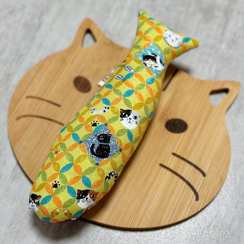 Cat grass fish toy with clanking sound inside freshly made - Pet Toys - Cotton & Hemp Multicolor