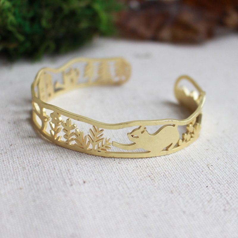Cat and swallow hammered handmade brass bracelet II Story_ Garden - Bracelets - Copper & Brass Gold