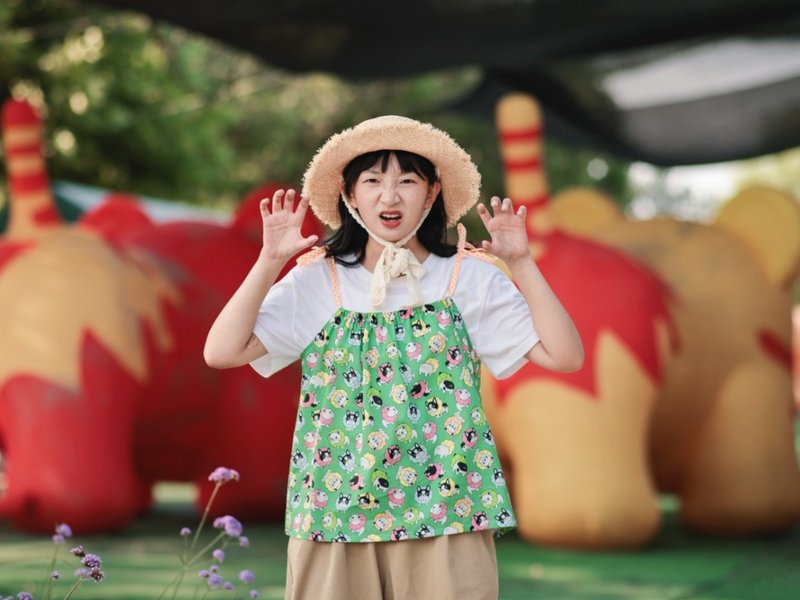 小狗印花 日系田園綠色吊帶背心 - 背心/無袖上衣 - 其他材質 綠色