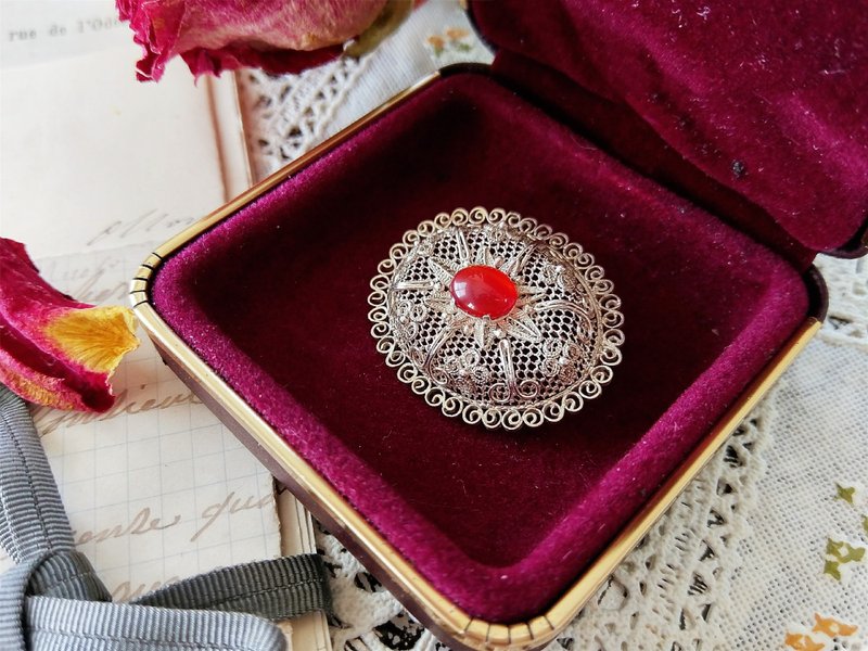 スカンジナビアのスターリングシルバーフィリグリーとアールデコシルバーフィリグリーブローチ - ブローチ - シルバー シルバー