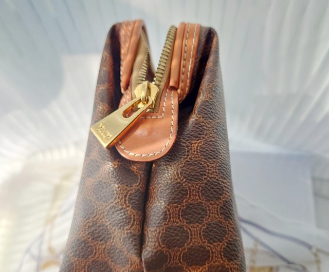 Second-hand bag CELINE Brown flower cosmetic bag chain bag cloud bag  crossbody bag crossbody bag clutch bag shoulder bag - Shop and then i met  you Messenger Bags & Sling Bags 