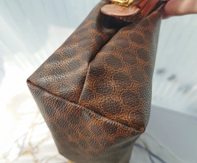 Second-hand bag CELINE Brown flower cosmetic bag chain bag cloud bag  crossbody bag crossbody bag clutch bag shoulder bag - Shop and then i met  you Messenger Bags & Sling Bags 