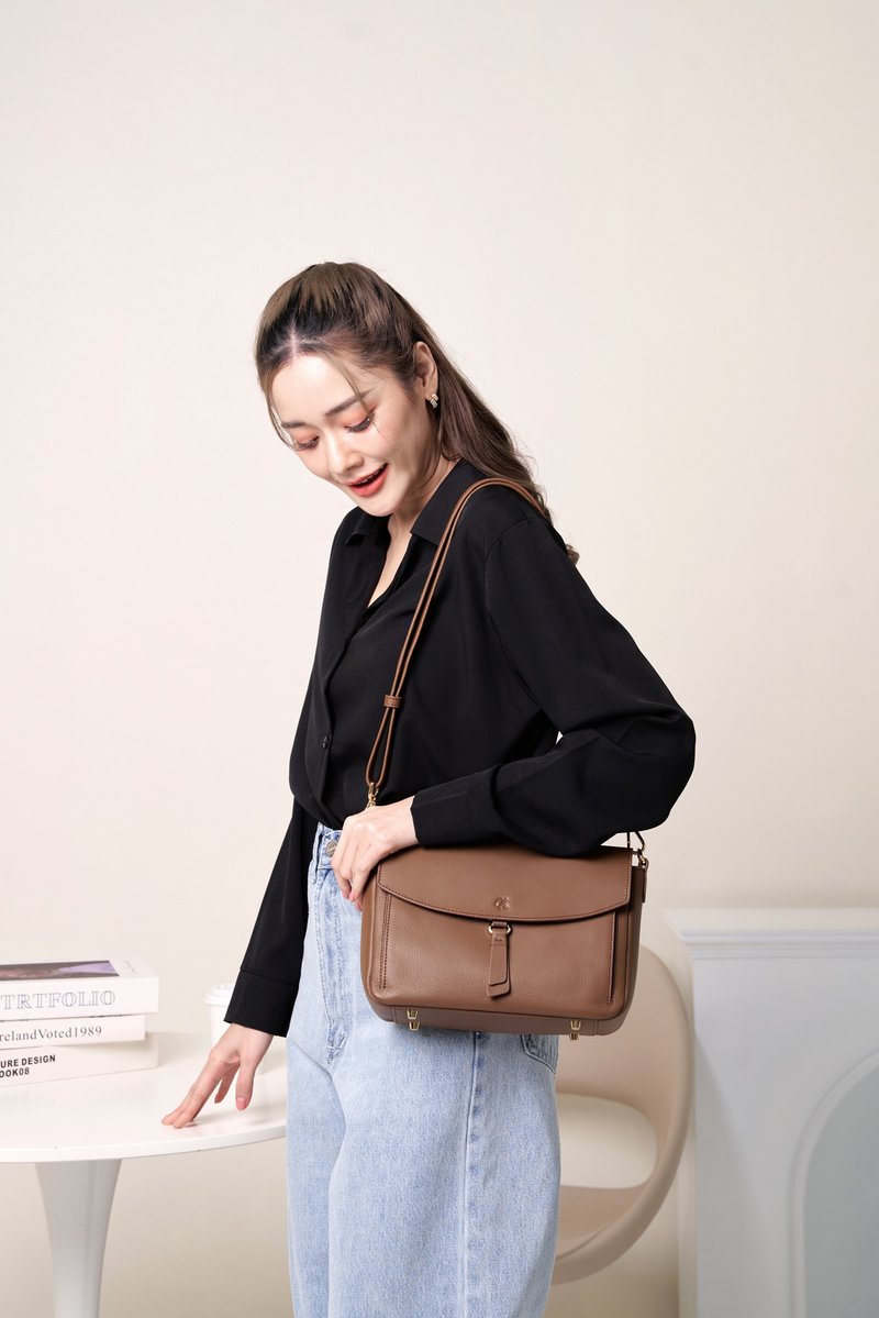 Margo (Walnut) : Leather bag, Crossbody bag, Cow leather, Brown - Handbags & Totes - Genuine Leather Brown