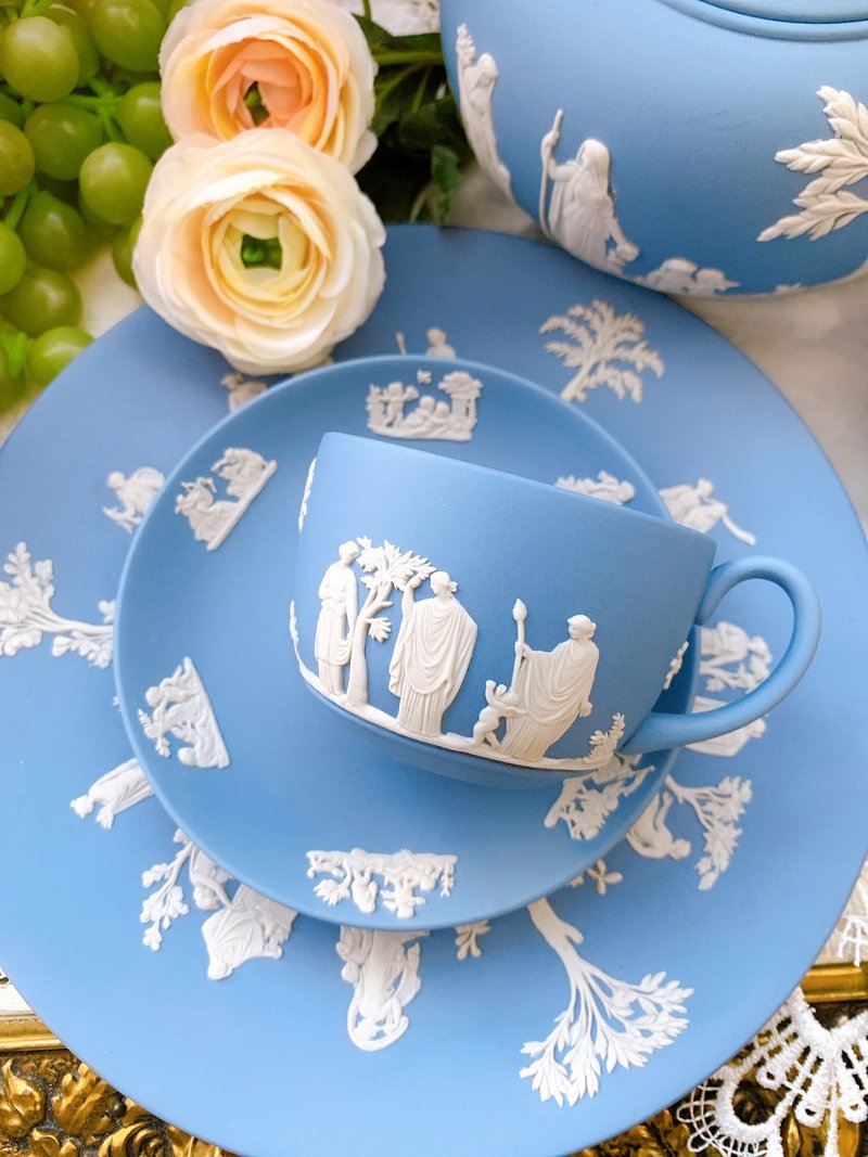 英國骨瓷Wedgwood jasper藍色浮雕希臘神話花茶杯兩件組庫存品 - 其他杯子 - 瓷 藍色