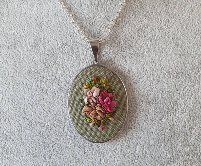 Ribbon embroidered pendant for her - Shop Embroidery Dreams Necklaces -  Pinkoi