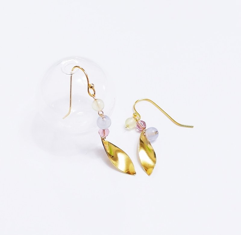 Twisted multi-jewel asymmetric earrings pure brass wild custom gift natural stone - ต่างหู - เครื่องเพชรพลอย หลากหลายสี