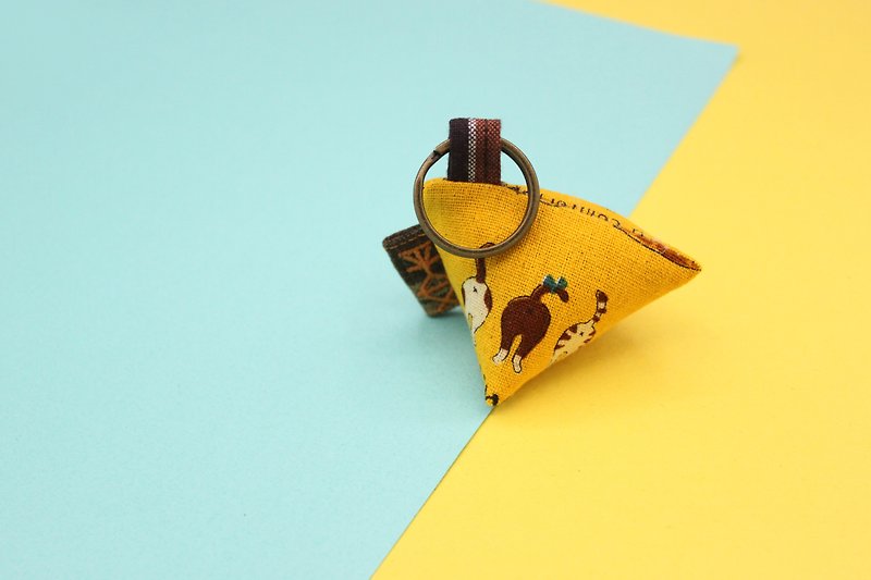 平安香粽 - 三隻小貓(亮黃棉麻)  吊飾/鑰匙圈 - 鑰匙圈/鎖匙扣 - 棉．麻 黃色