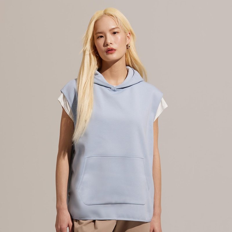 REBOOT動能-釘釦口袋連帽背心-迷霧藍 - 背心/無袖上衣 - 聚酯纖維 藍色