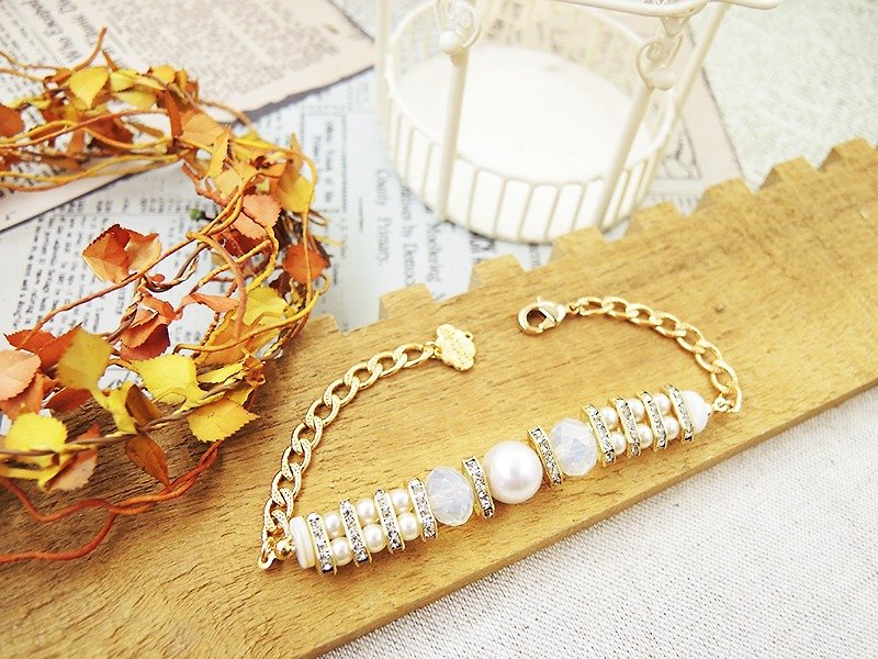 § HUKUROU§ retro jewelry box pearl bracelet - สร้อยข้อมือ - กระดาษ 