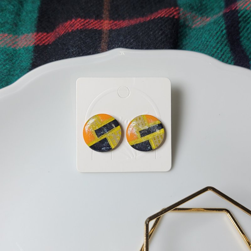 Vintage, Handmade Hand Painted Earrings - ต่างหู - สแตนเลส หลากหลายสี