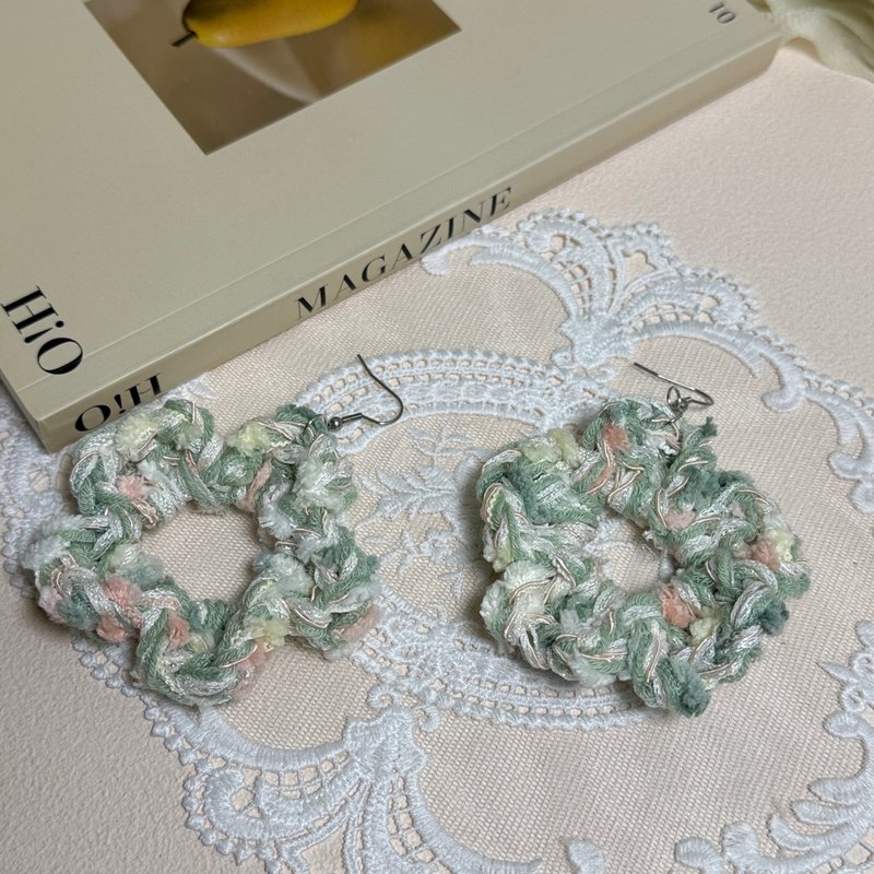 MUMU 酸酸青檸大花花耳勾式耳環 925銀針 HAND MADE - 耳環/耳夾/耳骨夾 - 棉．麻 
