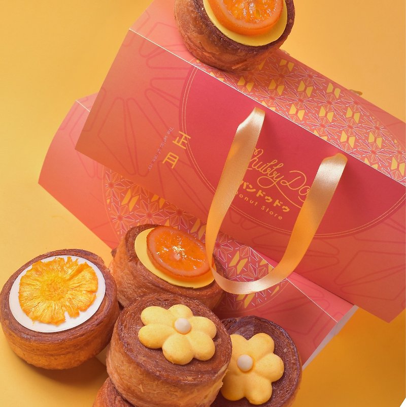 春節限定黃金千層圓可頌禮盒 - 蛋糕/甜點 - 新鮮食材 紅色