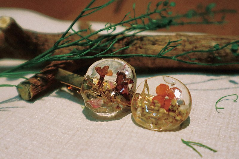 日本のガーリーな手作りエンボス樹脂エポキシ ヘアクリップ - ヘアアクセサリー - 寄せ植え・花 