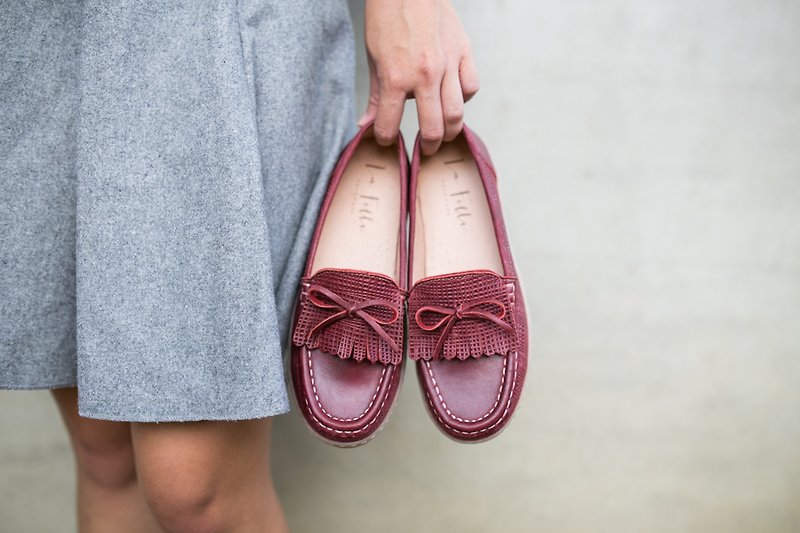 Tassels bow sheepskin slippers - Classic Red - รองเท้าลำลองผู้หญิง - หนังแท้ สีแดง