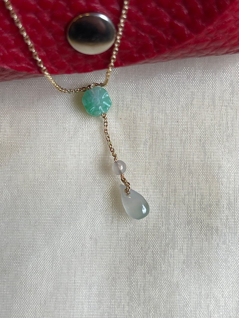 [Prayer II Peace] Necklace for Women II Burmese Jade Unoptimized Grade A Jade Necklace for Women Flower Water Drops - Necklaces - Jade 