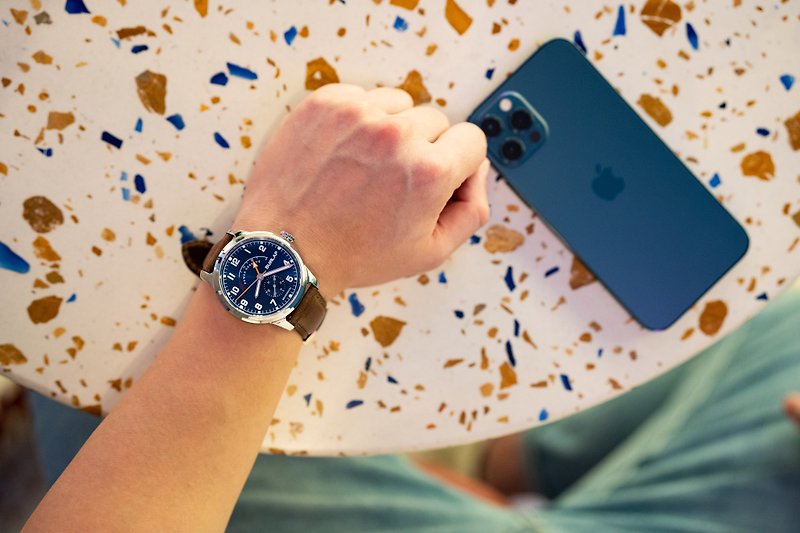 Burlap Watches 香港品牌 Power Reserve動力儲備腕錶 藍色錶面 - 男錶/中性錶 - 不鏽鋼 藍色
