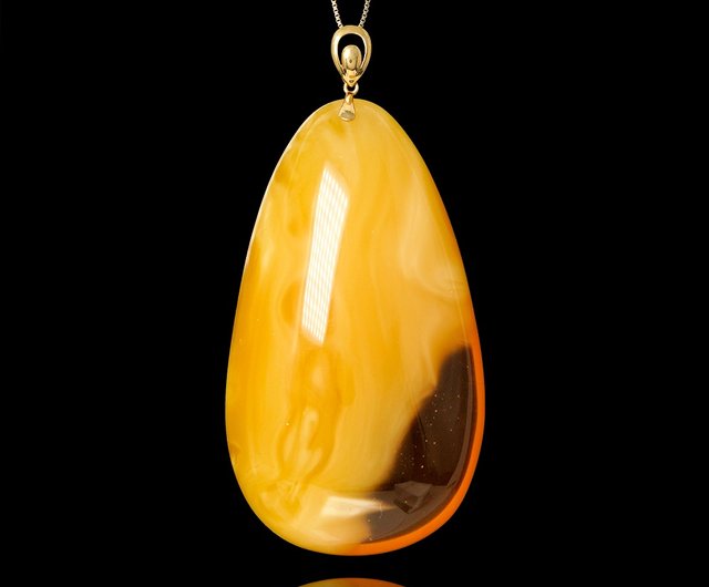 正佳ジュエリー]蝋琥珀コレクショングレードゴールドツイストハニー