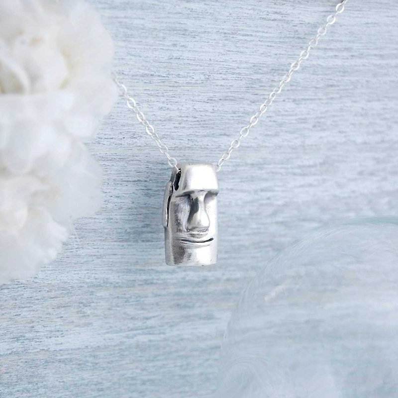 Smiling Moai Stone Statue (Silver Necklace) - สร้อยคอ - เงินแท้ 