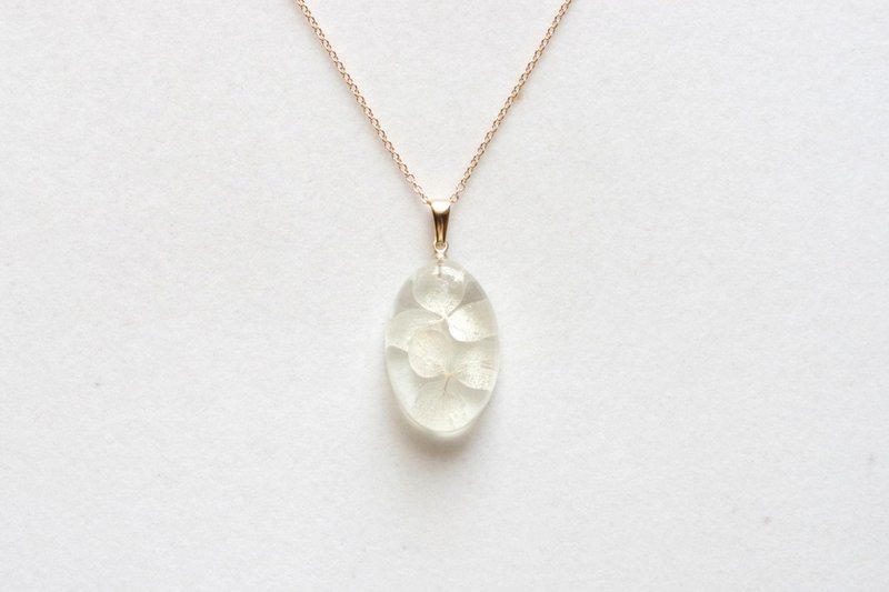 レジンアート　楕円の紫陽花ペンダント・クリア - ネックレス - レジン 透明