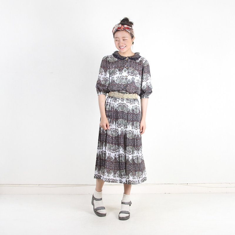 [Eggs and plants vintage] Royal Fuhua printing short-sleeved vintage dress - ชุดเดรส - เส้นใยสังเคราะห์ หลากหลายสี