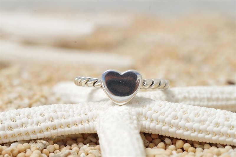 Silver Ring of Heart - แหวนทั่วไป - โลหะ สีเงิน