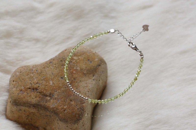橄欖綠銀手鍊 ( Olivine  Bracelet Silver with Linear Alloy ) - 手鍊/手環 - 寶石 綠色