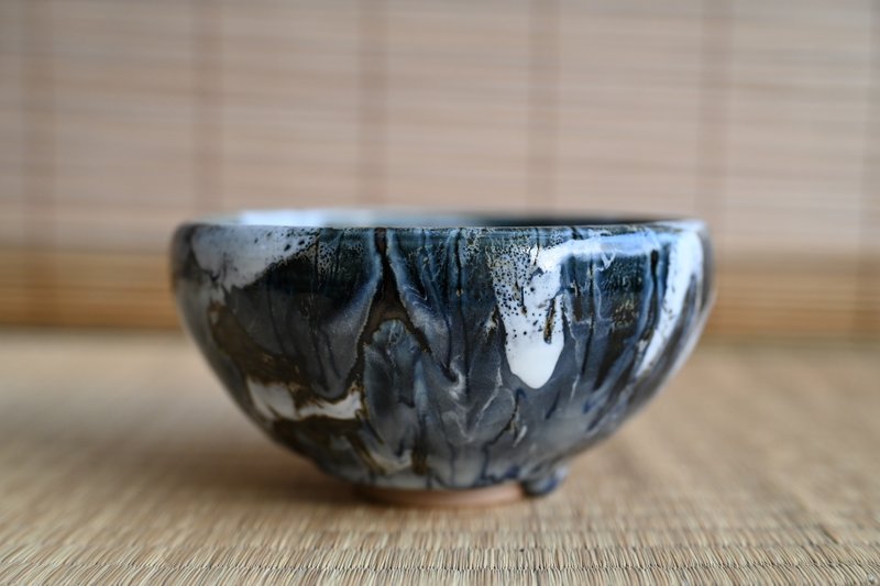 山藍鬼志野茶碗 - 茶具/茶杯 - 陶 