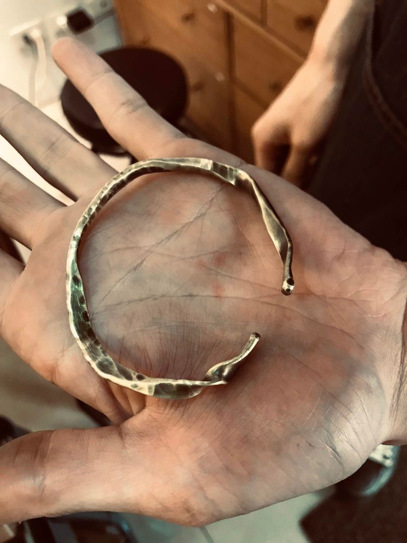 手環鍛敲體驗課程 /自由創作【 1 人成班】 - 金工/飾品 - 其他金屬 