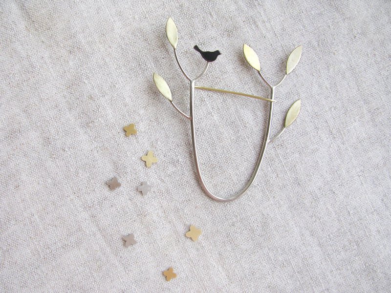 Copper & Brass Brooches Gold - Handmade brooch with small bird, branch brooch pin with gold leaves