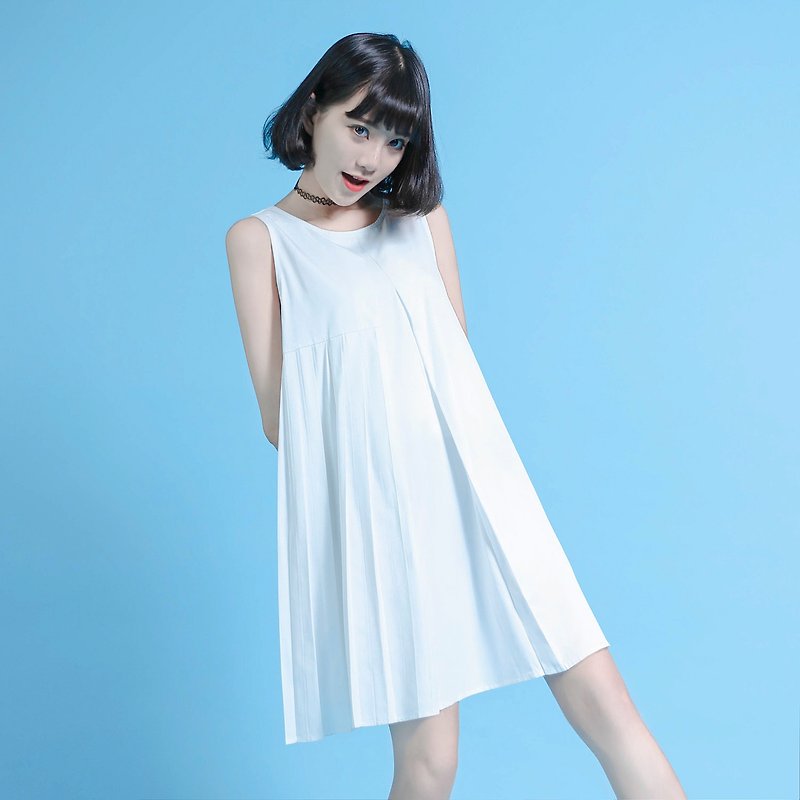 SU: MI said Twotone color according to people asymmetrical pleated white vest dress _6SF042_ - ชุดเดรส - ผ้าฝ้าย/ผ้าลินิน ขาว