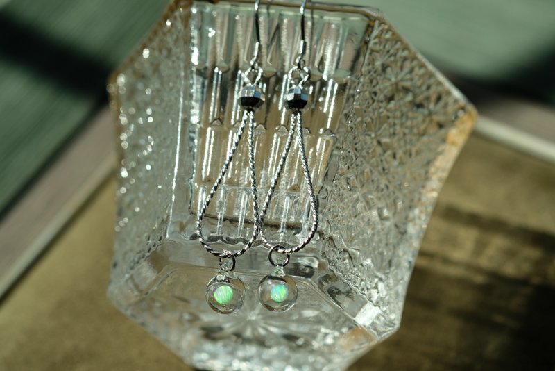 The Floating Planet (earrings) - Earrings & Clip-ons - Glass Gold