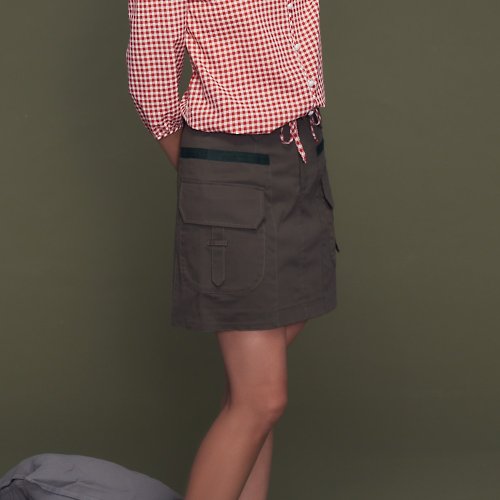 MEDUSA LADY 【MEDUSA】工裝口袋鉚釘裝飾短裙(M-XL) | 裙子 短裙 褲形內裡