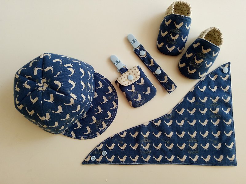 藍底鳥兒生日禮物 嬰兒鞋+嬰兒帽+領巾+平安符袋+萬用夾 <圖片略有色差> - 圍兜/口水巾 - 棉．麻 藍色