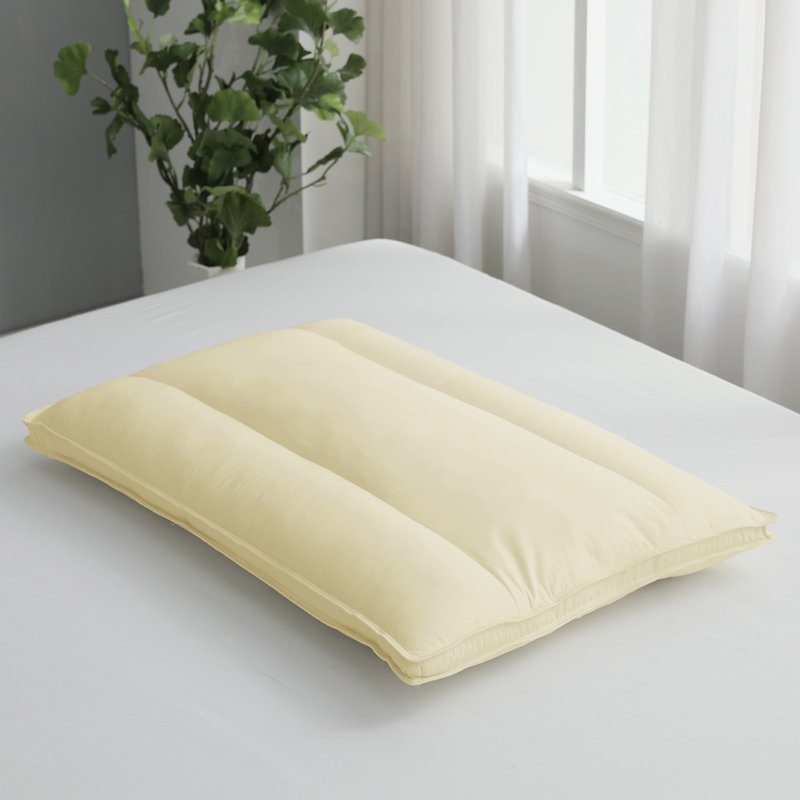 Mountain pillow / One night break up with shoulder and neck pain / Creamy yellow - Pillows & Cushions - Other Man-Made Fibers 