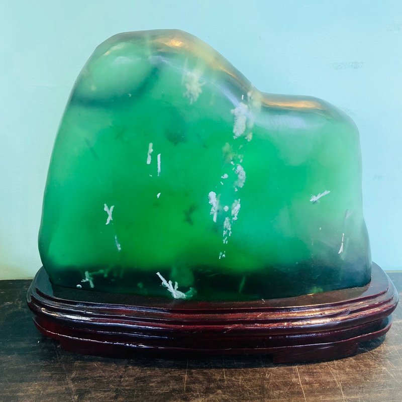 Volcanic glass, natural glass, dispelling evil spirits and eliminating disasters, attracts noble people's wisdom and spirituality A202 - ของวางตกแต่ง - กระจกลาย สีเขียว