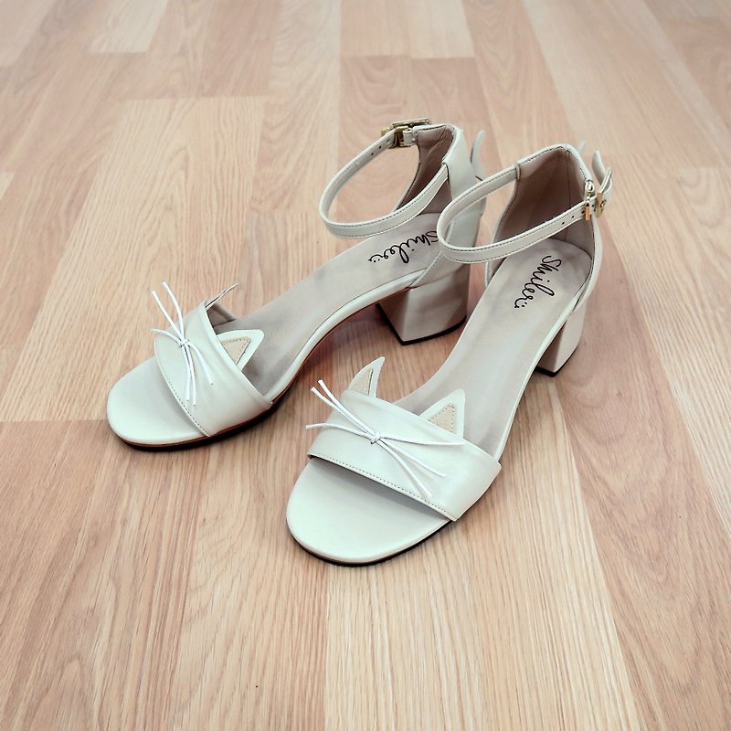 Wanna Cat Maxi Sandals - White - รองเท้ารัดส้น - วัสดุอื่นๆ ขาว