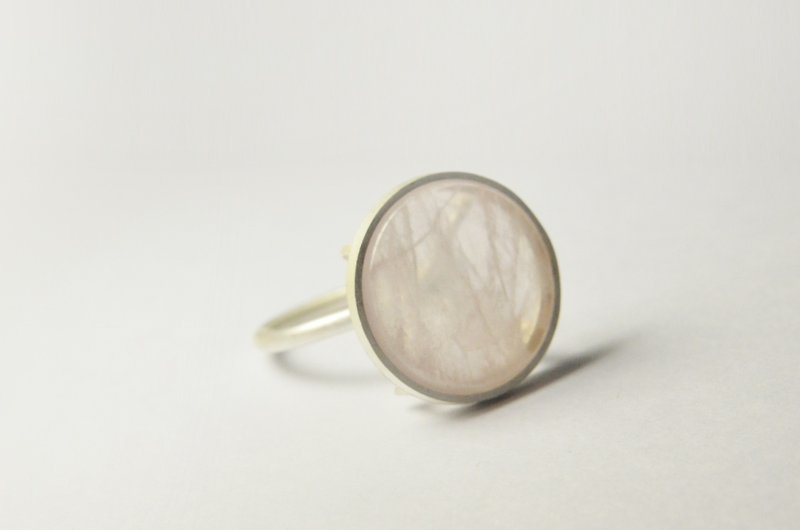 Rose Quartz high-inlaid silver ring four claw - แหวนทั่วไป - โลหะ สึชมพู