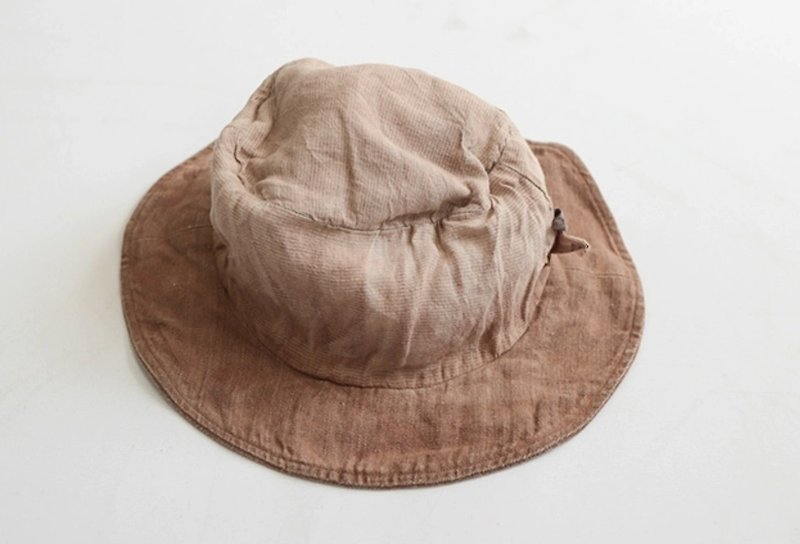 ヴィンテージグリーンリネン草木染めバケットハット - 帽子 - その他の素材 ホワイト