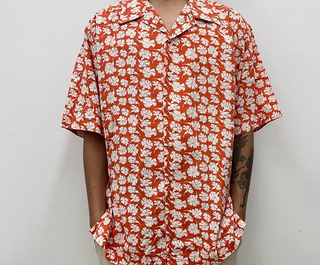 Fare Grudge antydning Tommy Hilfiger orange and white Hawaiian floral shirt vintage second-hand -  Shop afterworktw Men's Shirts - Pinkoi