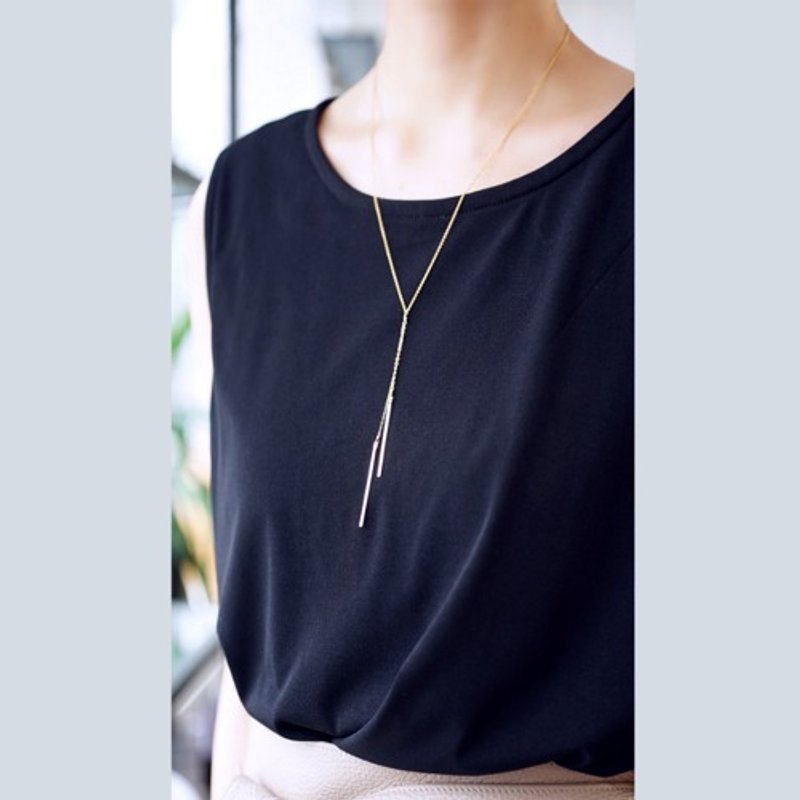 14KGF hammered bar Y-shaped 50cm necklace - สร้อยคอ - โลหะ สีทอง