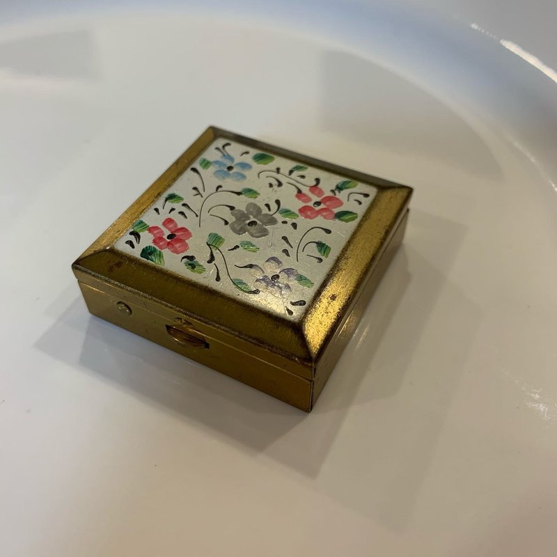 Vintage 彩繪花朵飾品盒 - 其他 - 其他金屬 