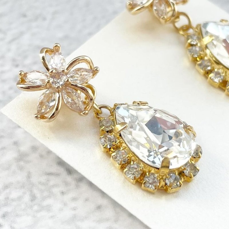耳環 / 花朵 / 碧珠 / 水晶 / 两个方法 / 手工飾品 / 珠寶 - 耳環/耳夾/耳骨夾 - 其他材質 金色