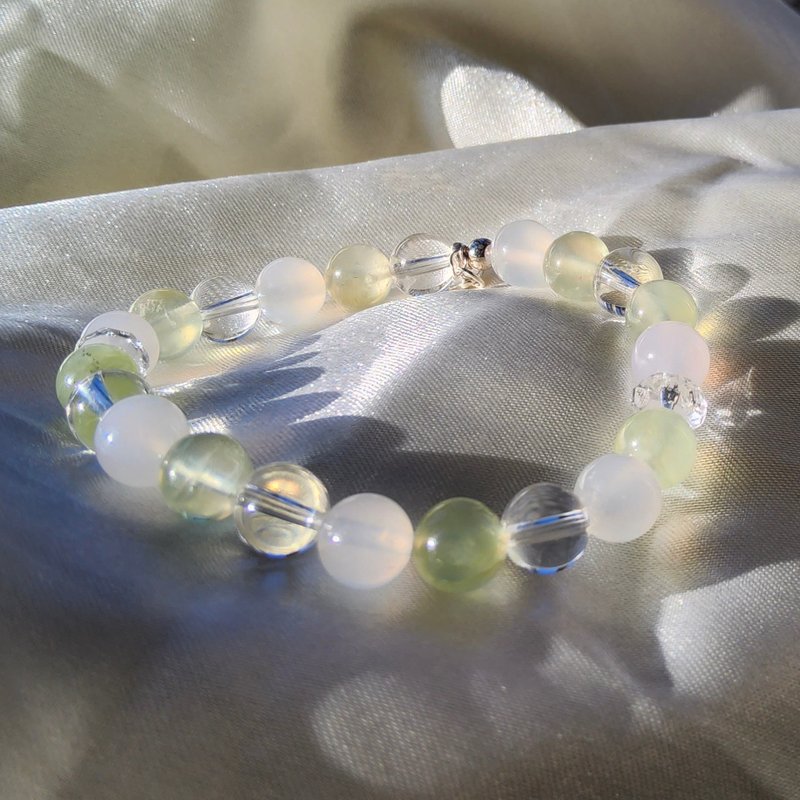 Xiaoshan Kuangyu | Natural mineral crystal prehnite white Stone white chalcedony bracelet - Bracelets - Crystal Green