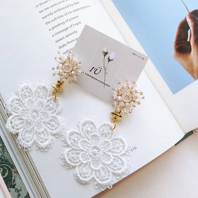 White bijou lace earrings - Earrings & Clip-ons - Silk White