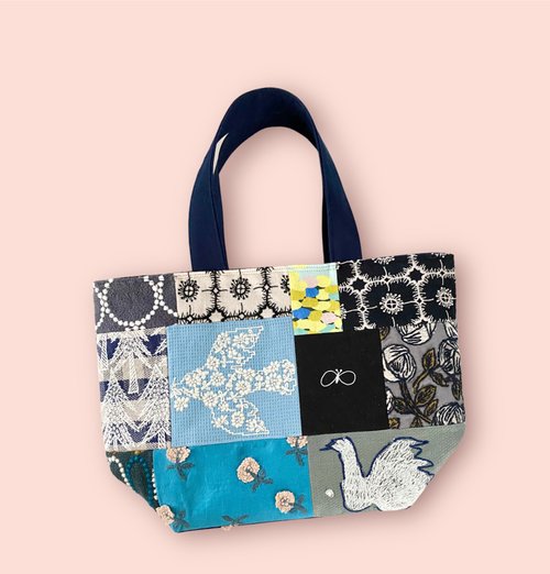 ハンドメイド　ミナペルホネン　パッチワークショルダートートバッグ Мサイズ ミナペルホネン Mサイズ パッチワーク トートバッグ - ショップ