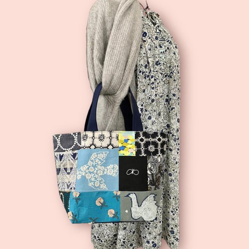 ハンドメイド　ミナペルホネン　パッチワークショルダートートバッグ Мサイズ ミナペルホネン Mサイズ パッチワーク トートバッグ - ショップ
