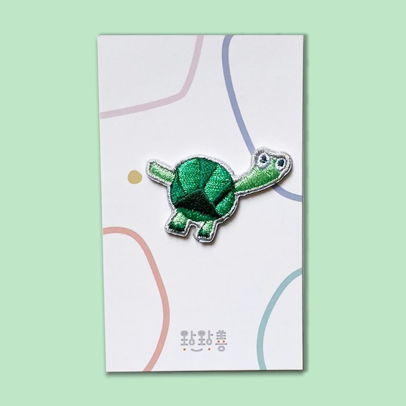 Childlike embroidery paste turtle zero ointment - เข็มกลัด/พิน - งานปัก สีเขียว