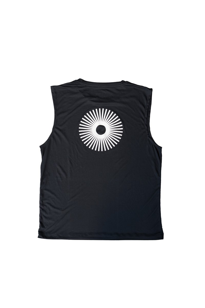 MRD ZERO sports shirt , sleeveless, breathable, reflective. - 運動上衣/排汗衫 - 聚酯纖維 黑色