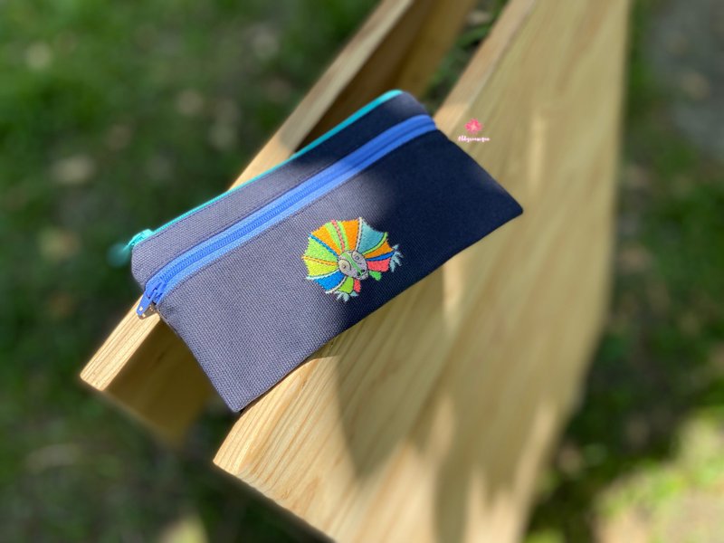 Frilled lizard Randa Double Pocket Canvas Pouch - Toiletry Bags & Pouches - Other Materials Blue